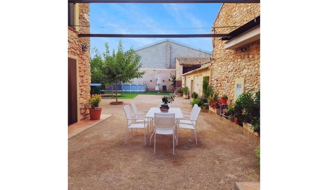 House LA PEDANIA