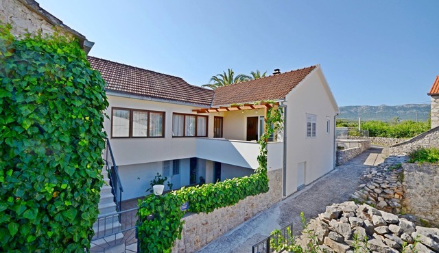 House Lara (11851-K1) - Vrboska - island Hvar