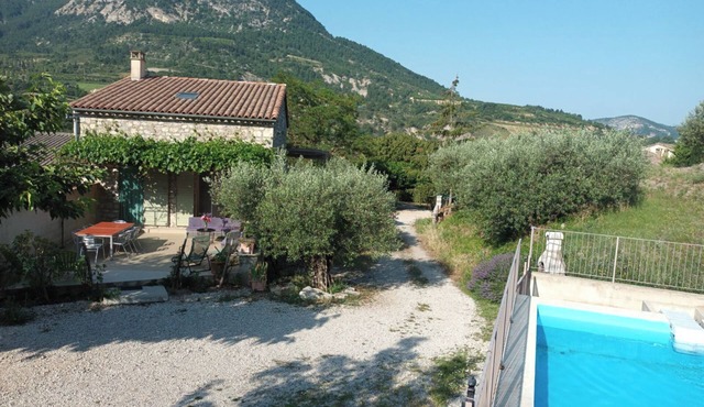 House "Le Vieil Olivier" with Mountain View, Shared Pool and Wi-Fi