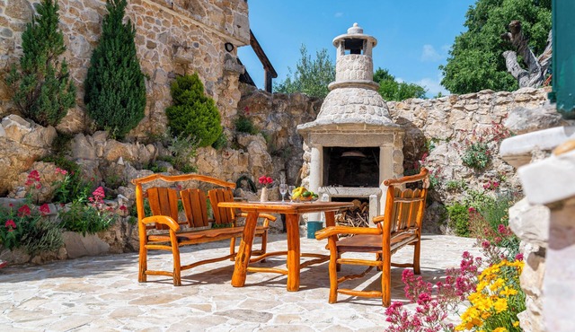 House Leptir (99721-K1) - Drniš
