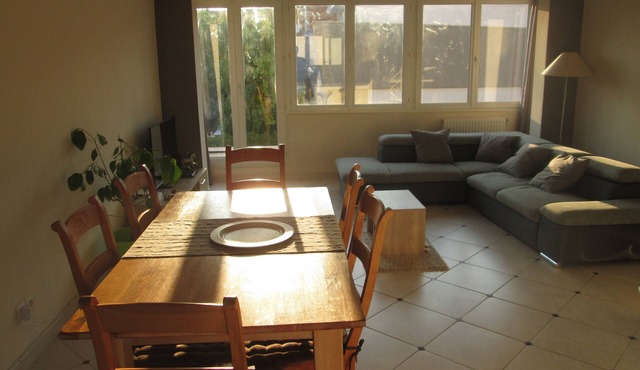 House light town, nice and ideally situated 200m from the beach