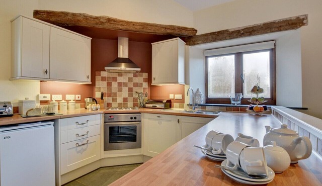 House Martins - Three Bedroom House, Sleeps 6