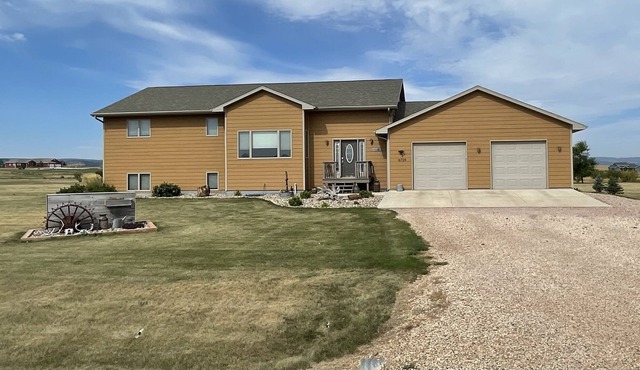 House-Meade County