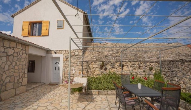 House MG (91171-K1) - Skradin
