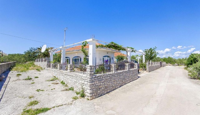 House Mladen