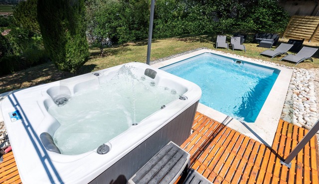 House Monbazillac, exceptional view with swimming pool 2 - 4 persons