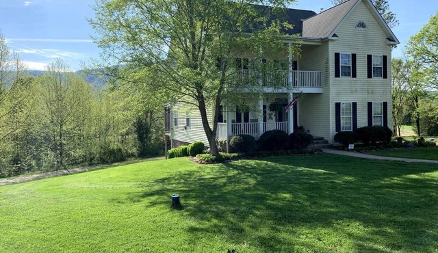 House Mountain Retreat