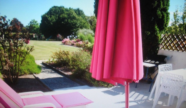 House N° 2- Tt Cft, 3*.WiFi Free. Private terrace, Swimming pool 28°, Tennis court