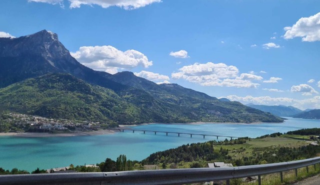 House near Embrun, ski resorts, Serre-Ponçon lake and walks