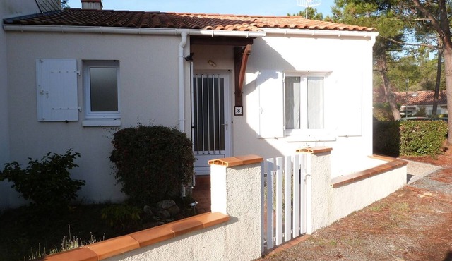 House near beach, pets welcome - 4 guests