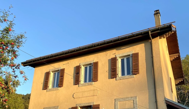 House near Evian, between lake and mountains