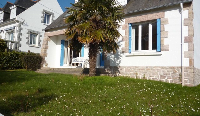 HOUSE NEAR FISHING PORT AND BEACH