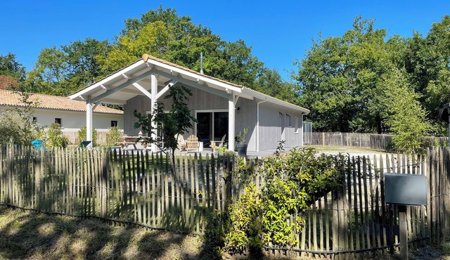 House near Gurp beach between Soulac and Montalivet