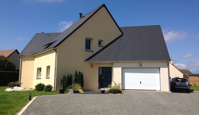 House near Le Mans/Ideal for 24-hour race circuit
