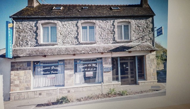 House near sea in former Restaurant Bar with spa access