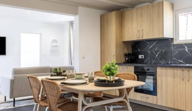 House near the port (Lanton)