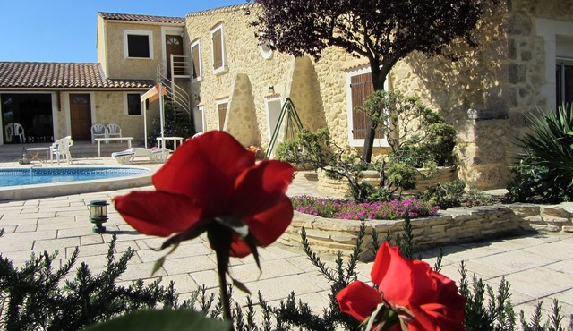 House near the SEA - private SWIMMING POOL - COUNTRYSIDE - in LANGUEDOC - 15 people