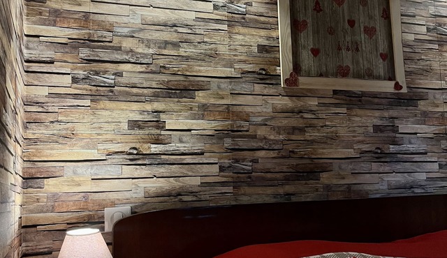 House near the Théâtre du peuple