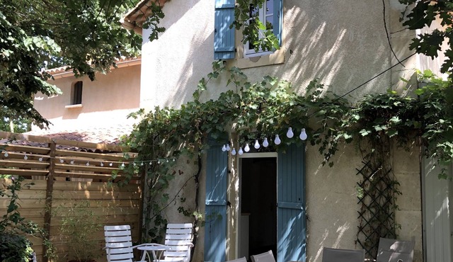 HOUSE, NEAR UZES, WITH GARDEN AND BOULECE COURT