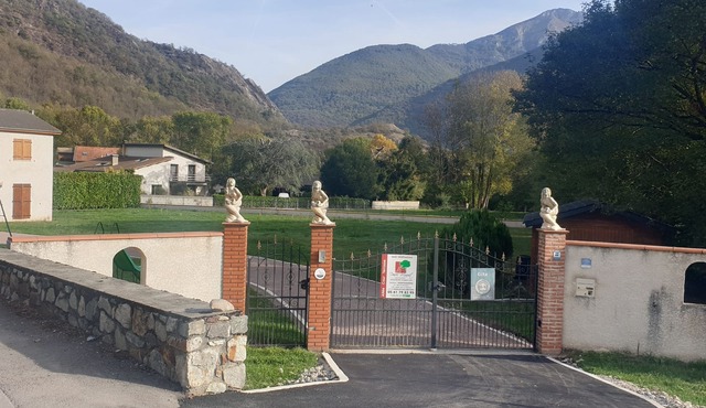 House of 100 m2 on a 2500 m2 fenced