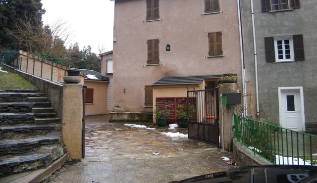 House of 110 m2 on 2 levels.