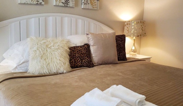 House of Favor, King Bed + 4Twins,Close to Bethel