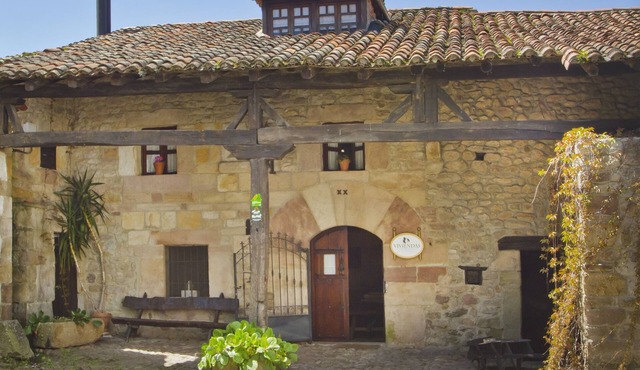 House of integral rent in the center of Cantabria. 8 people