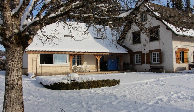 House of the cornua 5min from Lake Genin
