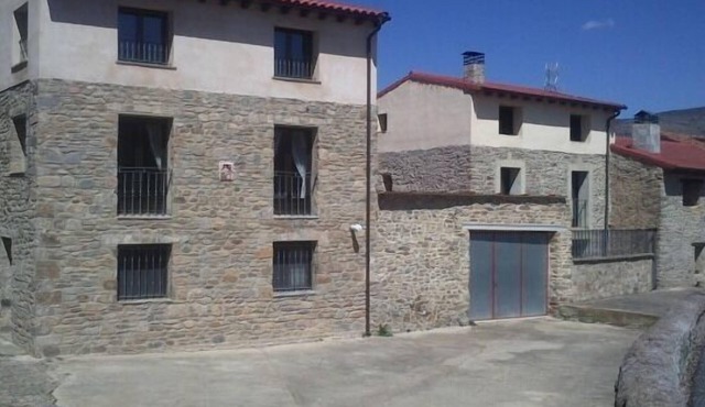 House of the Foreman and High House of Ayedo for 8 people