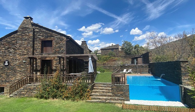 House of the Ocejón. Majaelrayo. Black Architecture Ayllón mountain range. Natural Park