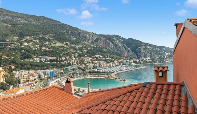 House Old Town 50m Beach and Shop, Menton, France