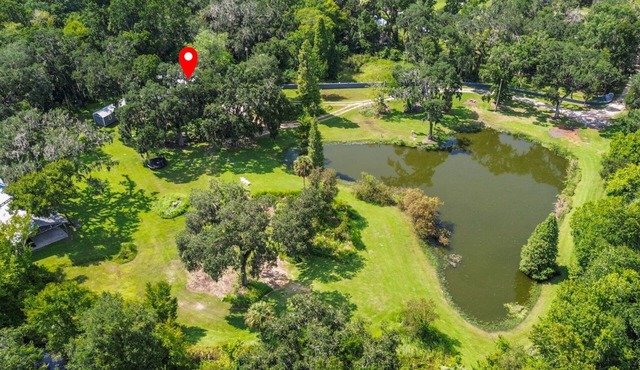 House on 10 Acres, Gated, Private Fishing Pond between Tampa and Disney