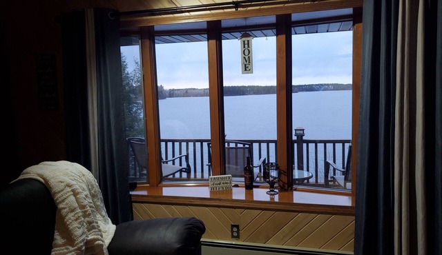 House on 1900 Acre chain of lakes snowmobile and ATV trails in Northern Wi.