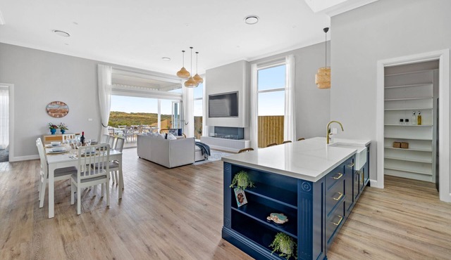 House on Catho and Moonee beach. SPECIAL BOOK 2 NIGHTS STAY 3*