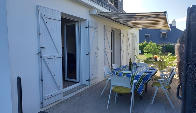 House on the Quiberon Peninsula, Beaches and Shops Nearby