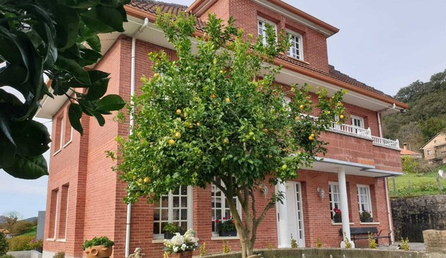 House on the ASON river basin, in a quiet town.