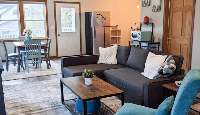 House on the Hill within walking distance of shopping and marina!