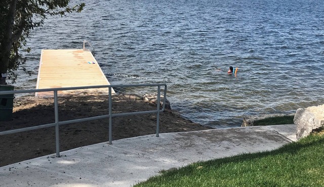 House on Trent waterways Sturgeon lake water access