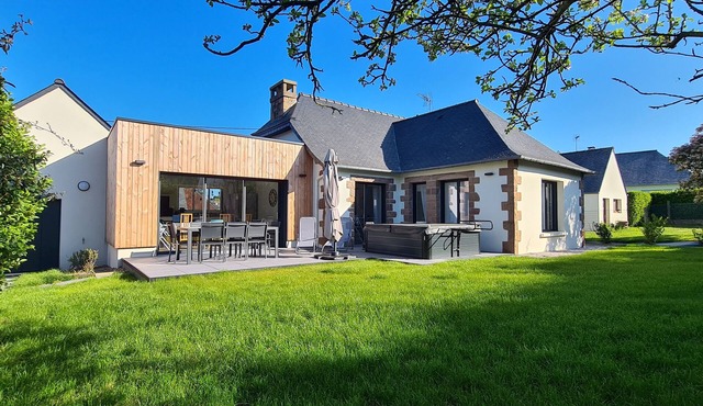 House PERROS-GUIREC downtown/1km from the beach