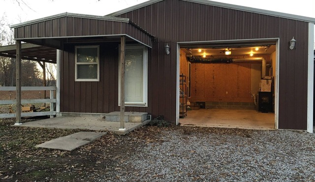 House rental near Rend Lake Jefferson county.