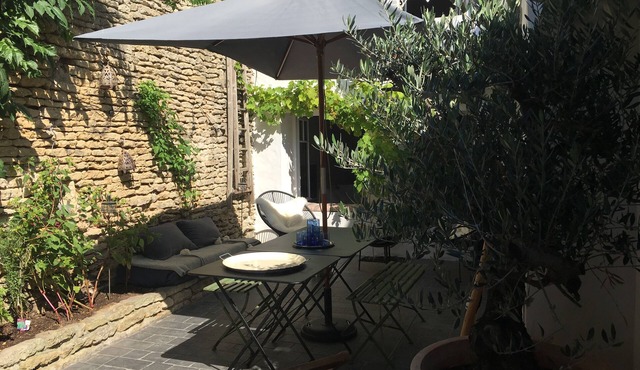 HOUSE RETAIZED IN THE HEART OF THE DOORS IN RE