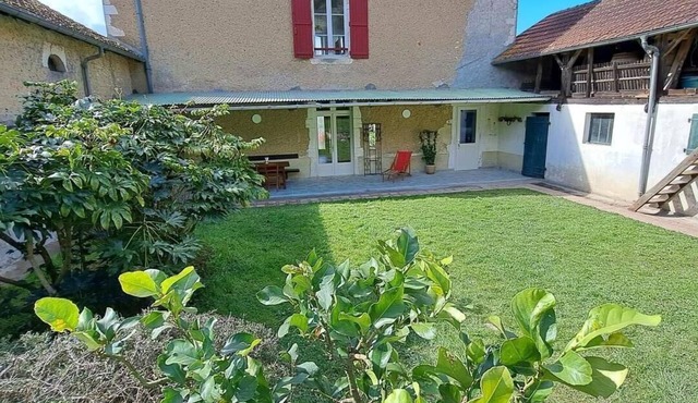 House Saint Genez - EYRES MONCUBE