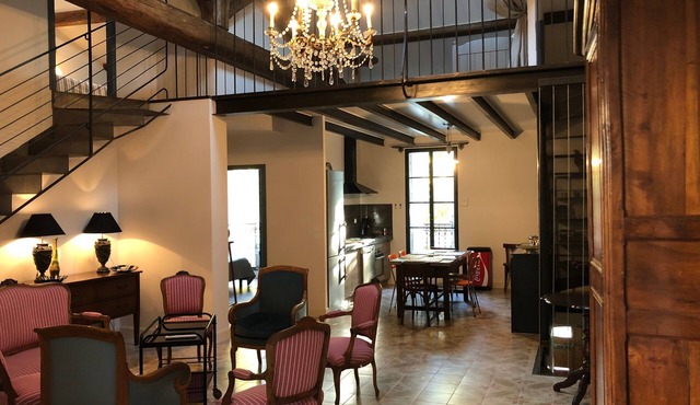 House Saint Louis, 1248