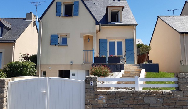 House Saint-Malo, Paramé area, 1.2 km from the Sillon beach, 3 bedrooms
