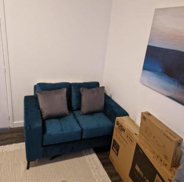 House - Sleeps 10 - Parking - WiFi