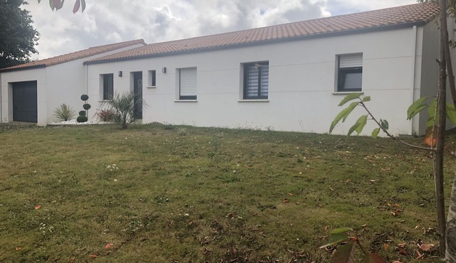 House sleeps 7