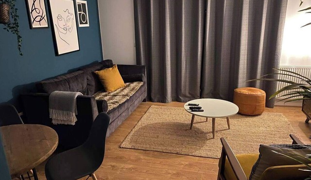 House-Sleeps3-Parking-Garden-PetFriendly