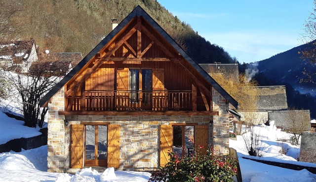 House south facing cottage in the Louron Valley near Loudenvielle classified 3 * Wifi
