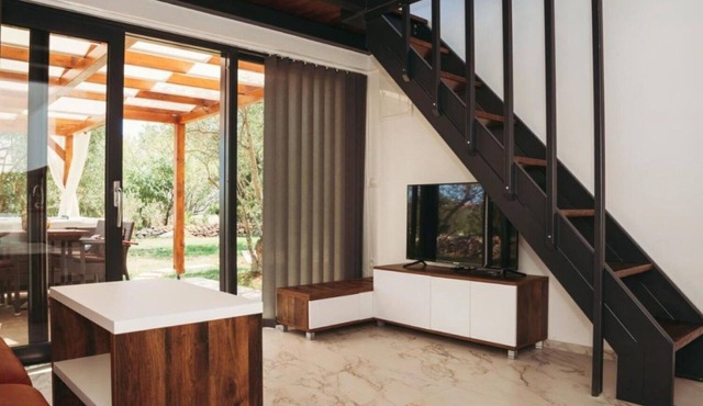 House Stone house with jacuzzi (112581-K1) - Lukoran