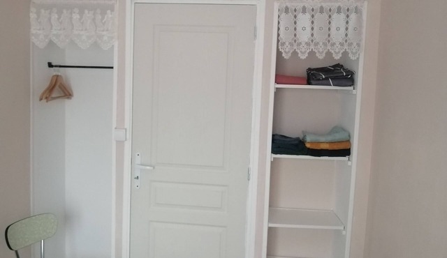 House-studio-2stars-no pets-2 people